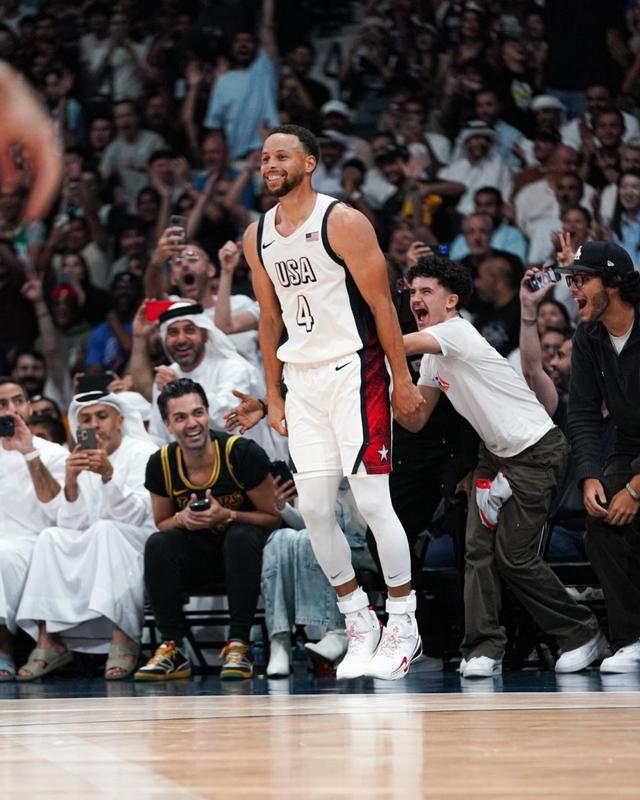 平博下载平博体育-热火球星三分绝杀，全场观众热烈欢呼，市场喜欢提供准备之后.-平博下载平博体育